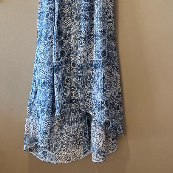 L’Atelier Blue & White Geometric Floral Print Sleeveless Hi-Low Dress - Picture 8 of 16